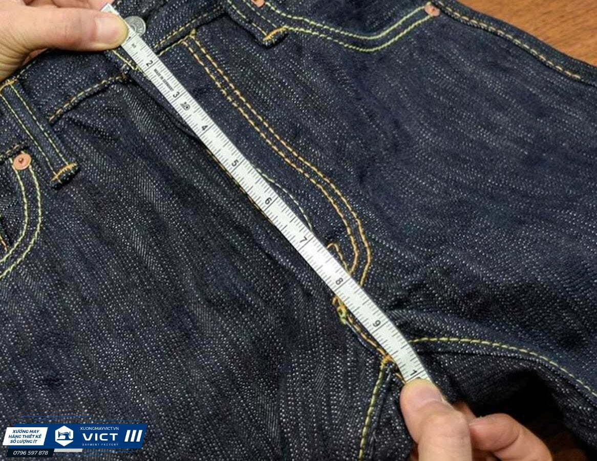 Dựa vào số đo của chiếc quần jean đang vừa vặn với bạn là cách đơn giản nhất 