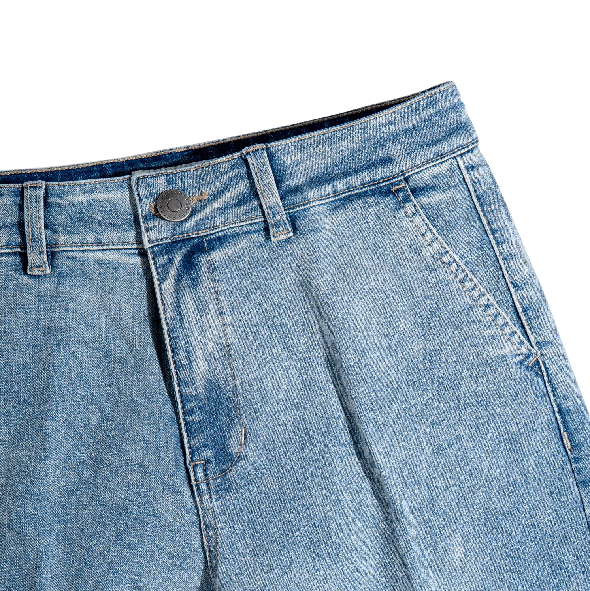 Bạn nên ưu tiên form dáng chuẩn và tính ứng dụng cao