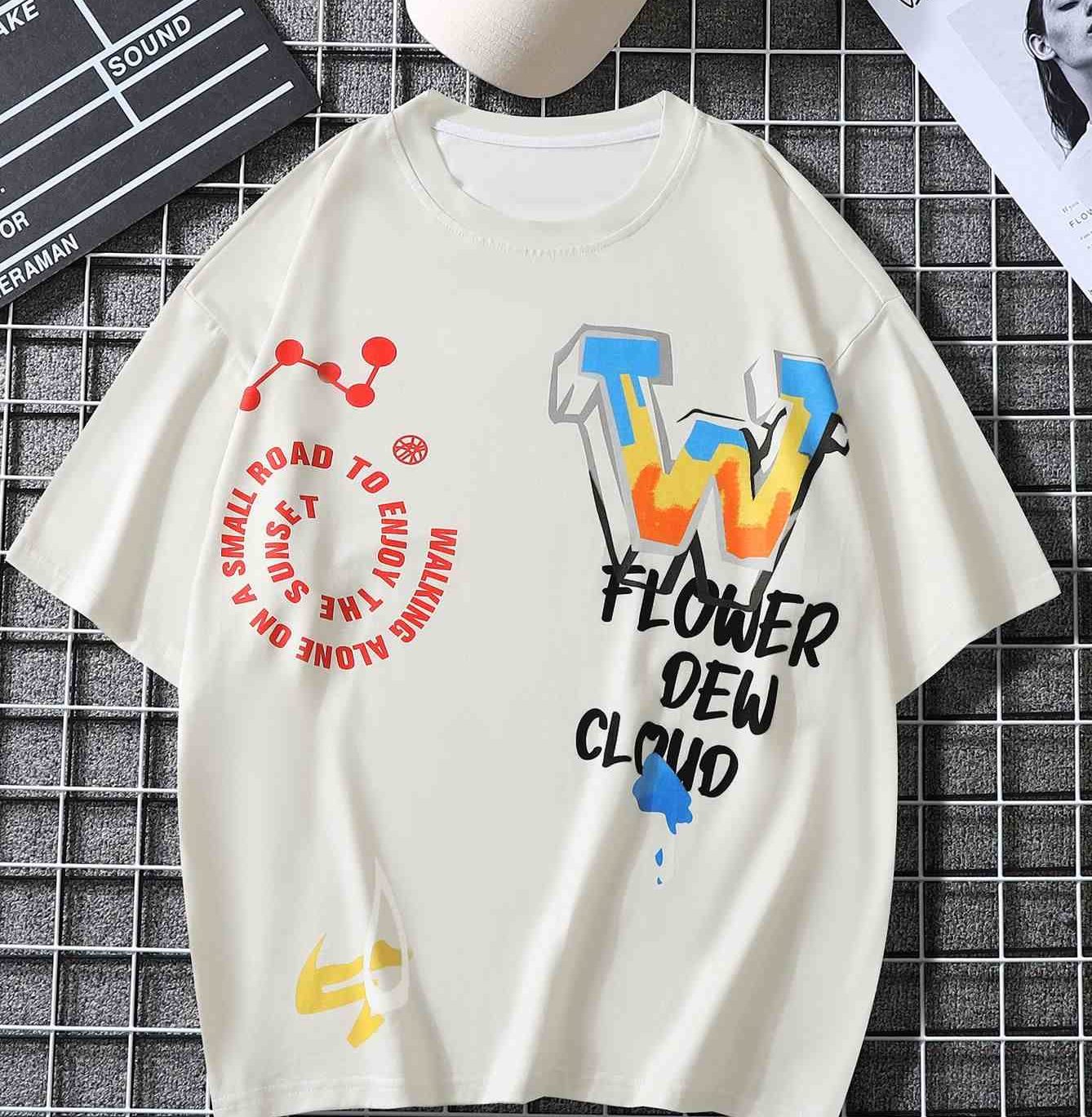 Một chiếc áo cotton có artwork nhiều màu và số lượng nhỏ có thể phù hợp với DTG